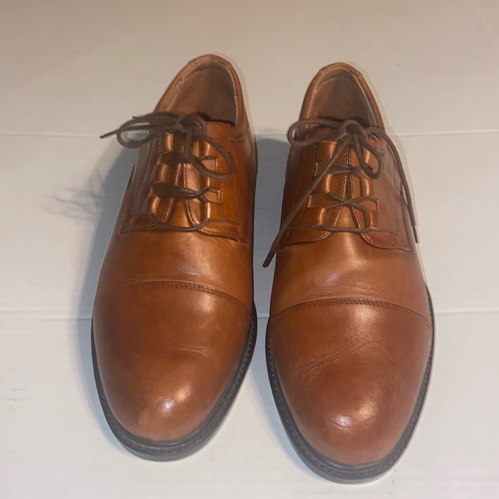 Giorgio Brutini mens brown oxford's size 8.